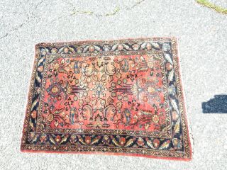 Antique Sarouk Oriental rug 5