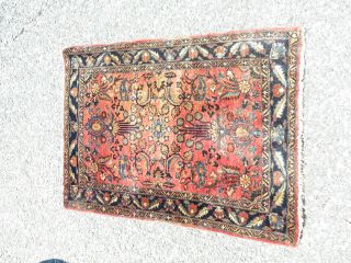 Antique Sarouk Oriental rug 6