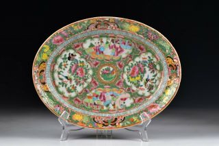 19th Century Chinese Export Porcelain Rose Medallion / Mandarin Serving Dish 7