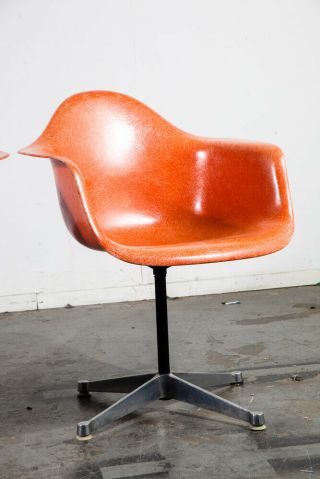 Mid Century Modern Lounge Chair Ray Eames Herman Miller Dax Orange Red Arm Shell
