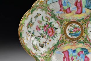 19th Century Chinese Export Porcelain Rose Medallion / Mandarin Serving Dish 3 2