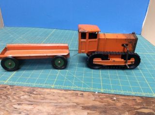 Rare Kingsbury pressed steel wind - up Little Jim Orange Crawler Tractor w/ Wagon 2