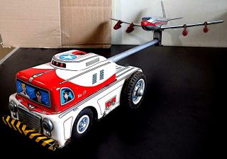 Vintage Tinplate Battery Operated Automatic Take - Off & Landing Jet,  T.  N.  Japan 3
