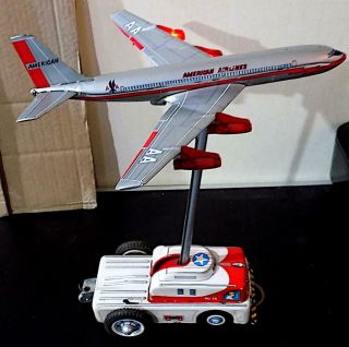 Vintage Tinplate Battery Operated Automatic Take - Off & Landing Jet,  T.  N.  Japan 9