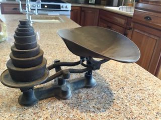 Vtg Cast Iron Balance Scale w/ Weights Antique Countertop Balance Scale w/ Pan 2