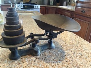 Vtg Cast Iron Balance Scale w/ Weights Antique Countertop Balance Scale w/ Pan 3