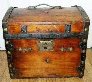Rare 1800s Antique Dome - Top Steamer Half Trunk With Lock & Key 16x15x15