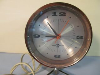 HOWARD MILLER vintage Mid Century Mod DESK CLOCK Arthur Umanoff George Nelson 3