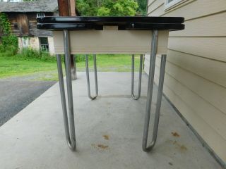 VTG 1940s Enamel Top Kitchen Table Black & White Paperclip Chrome Legs 7