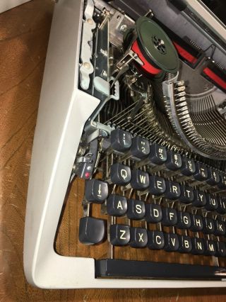 FACIT Vintage Typewriter Made In Sweden 6