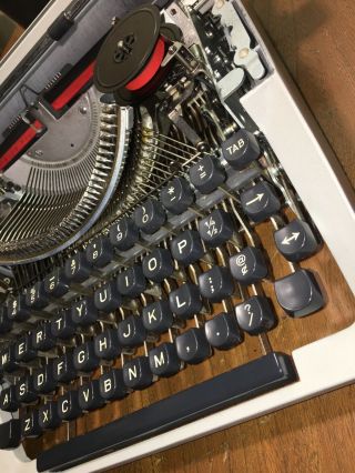 FACIT Vintage Typewriter Made In Sweden 7
