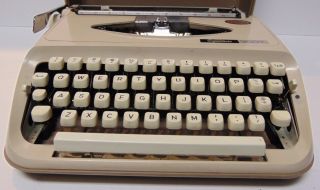 Vtg 1970 MONTGOMERY WARDS SIGNATURE 300T PORTABLE TYPEWRITER MADE IN JAPAN 5