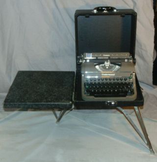 Vintage Underwood Champion Typewriter W/ Fold Out Tripod Desk Case Estate Fresh