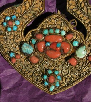 ANTIQUE TIBET - NEPAL JEWELRY LARGE PENDANT,  3 TARAS & GARUDA,  CORAL & TURQUOISE 8