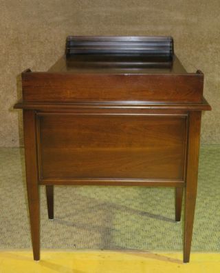 Vintage Unique Sligh Furniture Federal Style Desk w/Finished Back 5