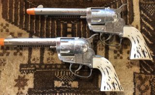 Mattel Fanner 50 Gunsmoke Matt Dillion Toy Cap Guns & Holster with Bullets 2