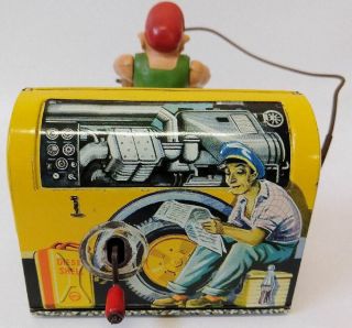 ULTRA RARE 1950 ' s GESCHA (Western Germany) Tin Wind - up COMPRESSOR MAN 556 Toy 3