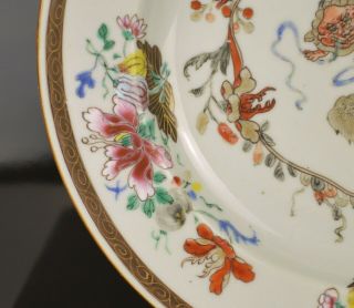 A VERY FINE CHINESE 18TH CENTURY PORCELAIN PLATE WITH FOO DOGS 5