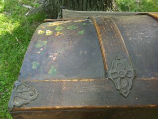 1800 ' s Antique Arch Top Camel Back Hump Old Flowers Steamer Trunk 5