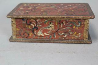 EXTREMELY RARE 19TH C PENNSYLVANIA GERMAN PAINT DECORATED WOODEN TRINKET BOX 4