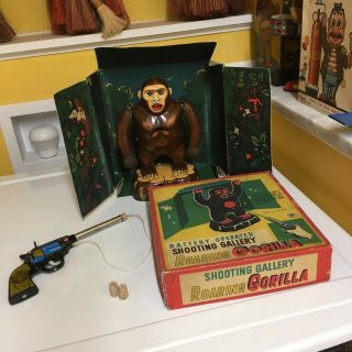 Vintage Masudaya (modern Toys),  Tin Shooting Gallery Roaring Gorilla W/repro Box
