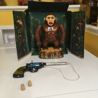 VINTAGE MASUDAYA (MODERN TOYS),  TIN SHOOTING GALLERY ROARING GORILLA W/REPRO BOX 2