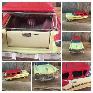 Vintage two tone Ford Fairlane wagon Bandai Japan friction car,  vintage tin car 12