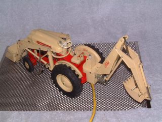 VINTAGE CRAGSTAN,  TIN,  B/O 4040 DIESEL FORD TRACTOR W/BOX.  FULLY COOL 3