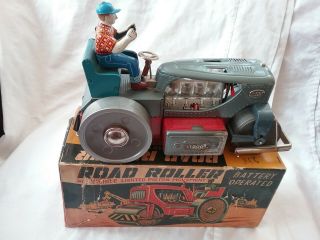 Large Vintage tin toy battery operated road roller SHOWA japan suit robot buyer 2
