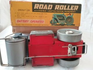 Large Vintage tin toy battery operated road roller SHOWA japan suit robot buyer 5