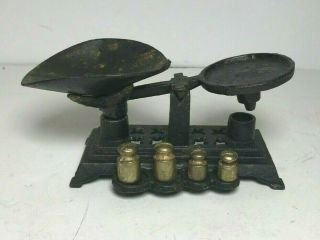 Vintage Small Black Cast Iron Balancing Scale With Four Weights (b002)
