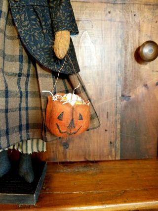 ☆Primitive Folk Art Halloween Fall Pumpkin Witch JOL Broom OOAK Signed Art Doll☆ 3