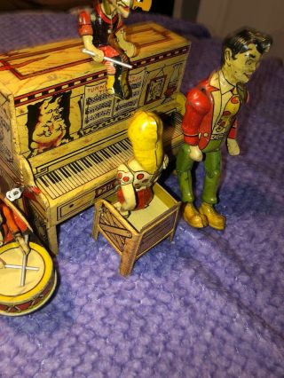 Vintage Unique Art Lil ' Abner & The Dog Patch 4 Man Band Tin Litho Wind Up READ 5
