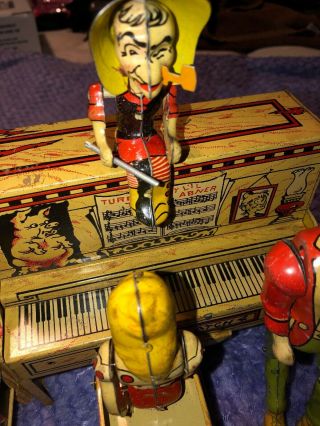 Vintage Unique Art Lil ' Abner & The Dog Patch 4 Man Band Tin Litho Wind Up READ 6