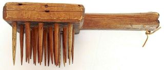 EARLY WOOD FLAX COMB,  HATCHEL OR HETCHEL WITH HANDLE,  GREAT PATINA,  EARLY 1800 ' S 6