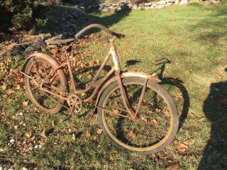 Vintage Klinedinst Women’s Bicycle York Pa Made Garden Art Rusty 12