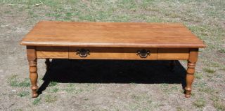 Vintage Ethan Allen Baumritter Maple Early American Colonial Style Coffee Table