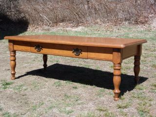 Vintage Ethan Allen Baumritter Maple Early American Colonial style Coffee Table 2