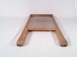 VINTAGE MAGIC CIRCLE HAND - E - WASHBOARD 12.  5 X 26 INCHES ANTIQUE WASHBOARD 8