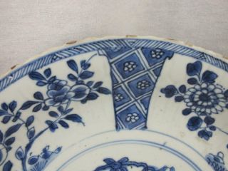 KANGXI 1662 - 1722 CHINESE BLUE AND WHITE MOULDED FLUTED FLORAL SAUCER DISH 3