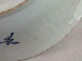 KANGXI 1662 - 1722 CHINESE BLUE AND WHITE MOULDED FLUTED FLORAL SAUCER DISH 4