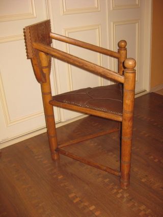 Neo - Gothic 3 - Legged Oak Chair Vintage Antique Monks Stool German from Worpswede 3