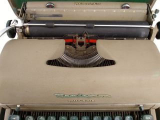 Antique Remington Quiet - Riter Type Writer With Case Miracle Tab 3