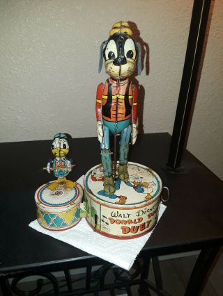 1946 Walt Disney " Goofy & Donald Duck Duet " Marx Tin Wind - Up Toy