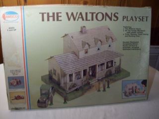 Vintage Amsco The Waltons Playset….  The Walton’s Home….  1974