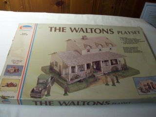 Vintage Amsco The Waltons Playset….  The Walton’s Home….  1974 4