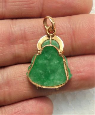 CINA (China) : Old Chinese green jade Buddha and gold pendant 3