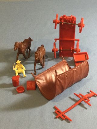 MARX WAGON TRAIN / Vintage Toy Rust Red Cover. 12