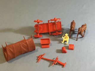 MARX WAGON TRAIN / Vintage Toy Rust Red Cover. 6