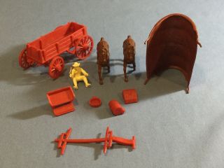 MARX WAGON TRAIN / Vintage Toy Rust Red Cover. 7